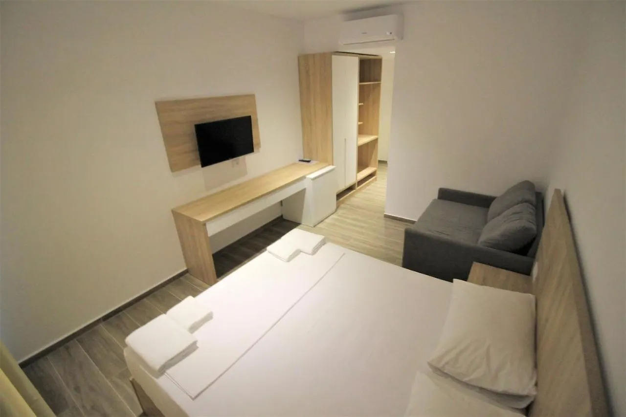 Hotel Ksamili  Ksamil