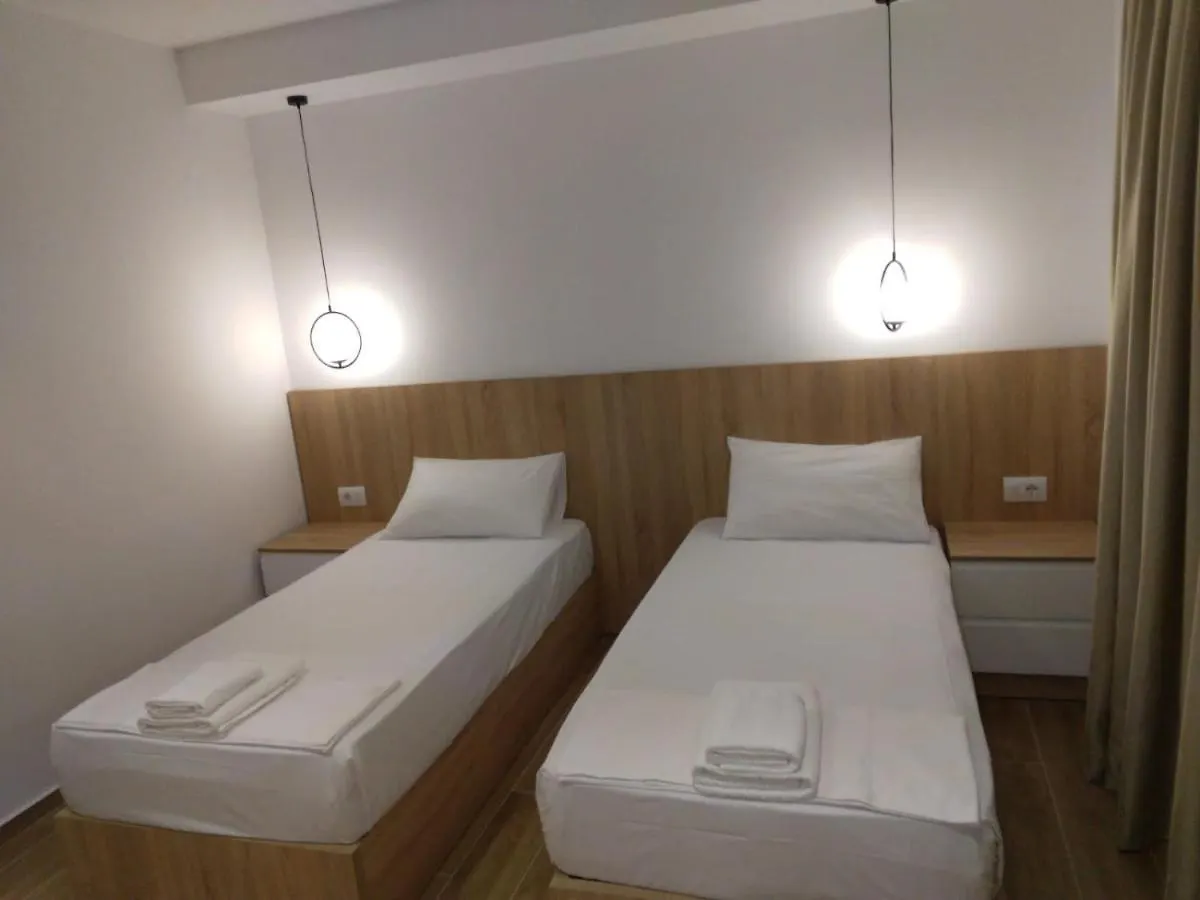 Hotel Ksamili ألبانيا