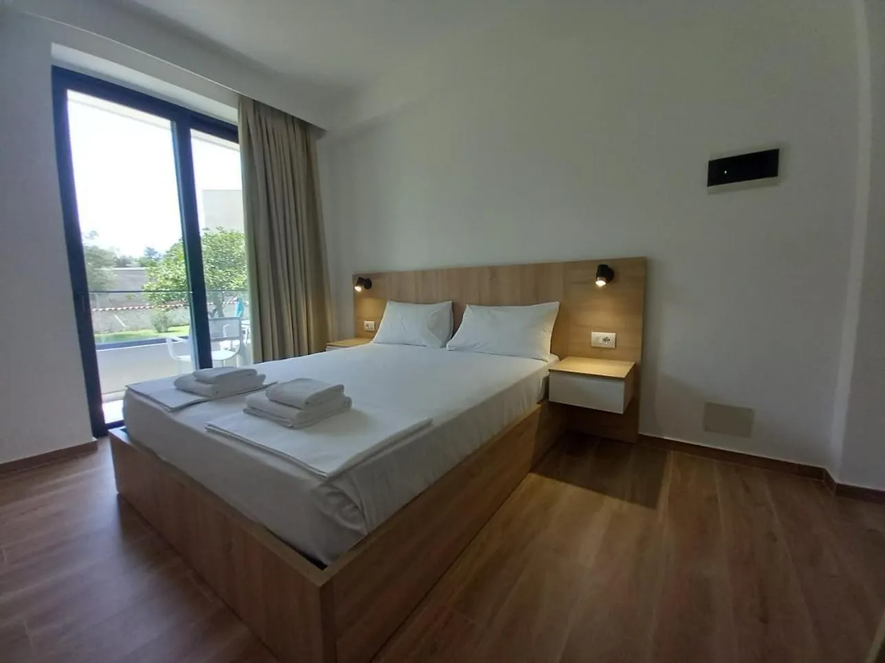 Hotel Ksamili
