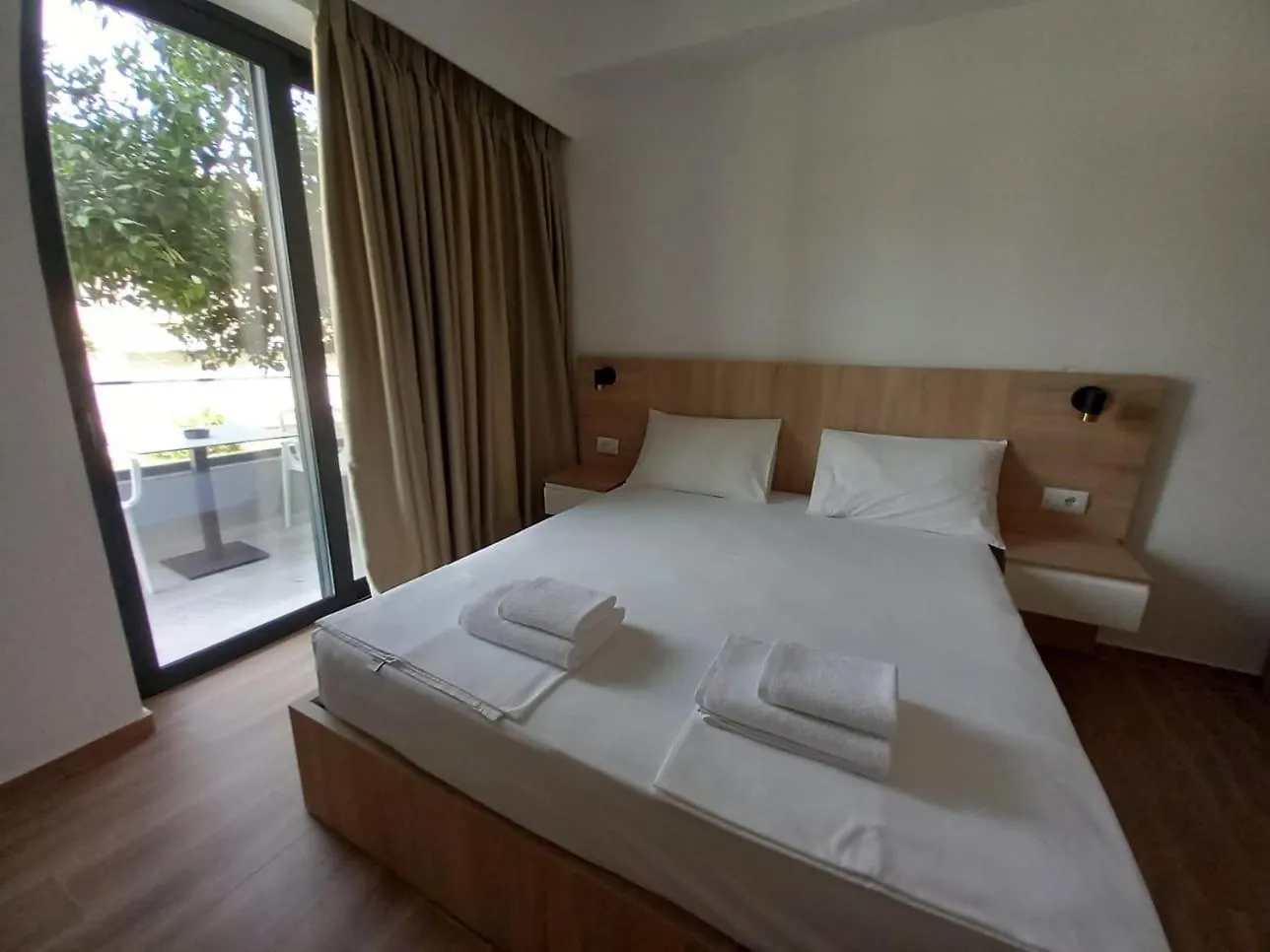 Hotel Ksamili  Ksamil