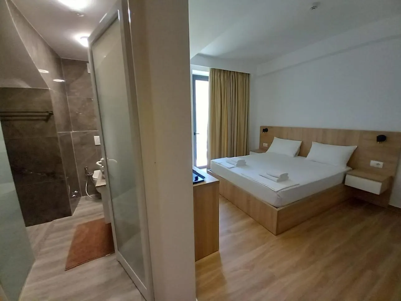 Hotel Ksamili
